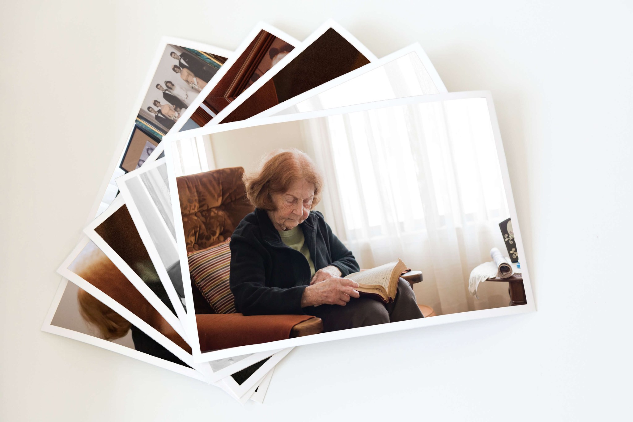 When was the last time you printed a photo?  What did you do with it?

 #printthosephotos #setthepixalsfree #theimportanceofprints