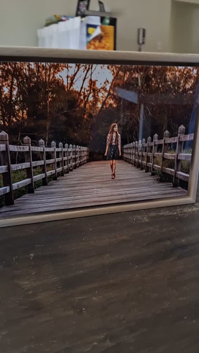 How shiny and bright is this framed Metal print?!

#moretonbayregionphotographer #portraitphotography #printyourphotos