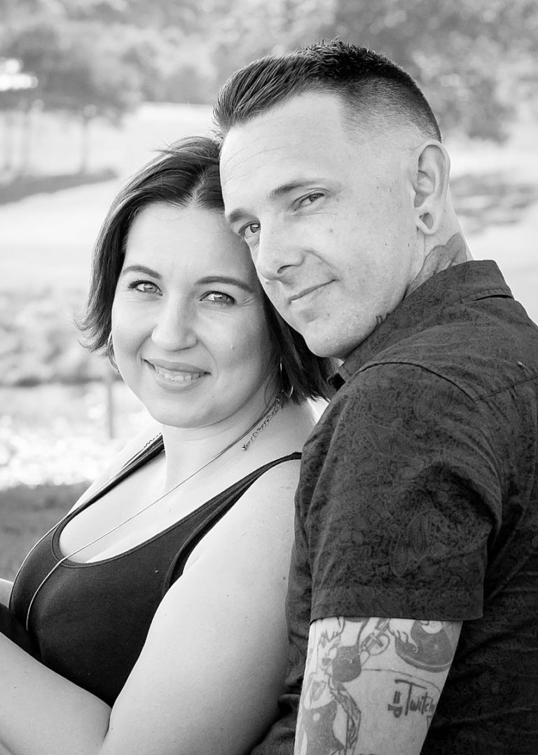 B&W_Couple